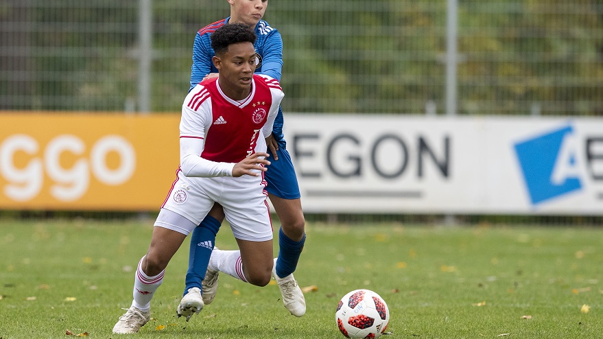 🔴Pays-Bas : Un jeune espoir de l'Ajax, 16 ans et son frère ...